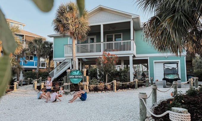 North Captiva House | Tropical Family Oasis: Pool, Spa, Golf Cart