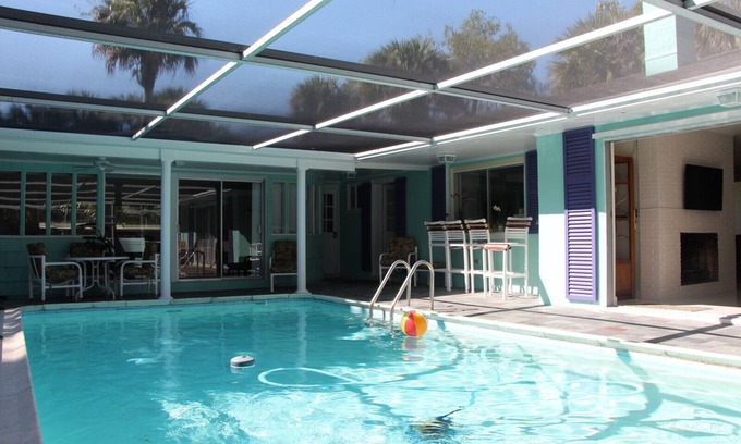 Hobe Sound House | Tropical Home with Heated Pool & Near Beaches