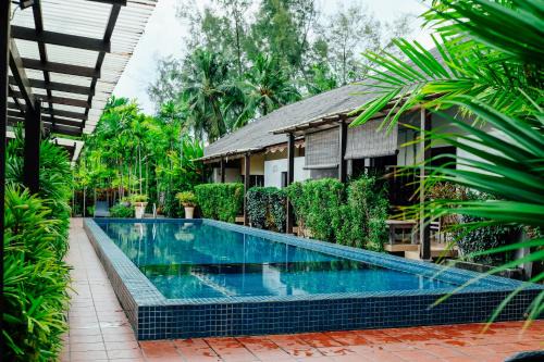 Pantai Tengah Resort | Tropical Langkawi