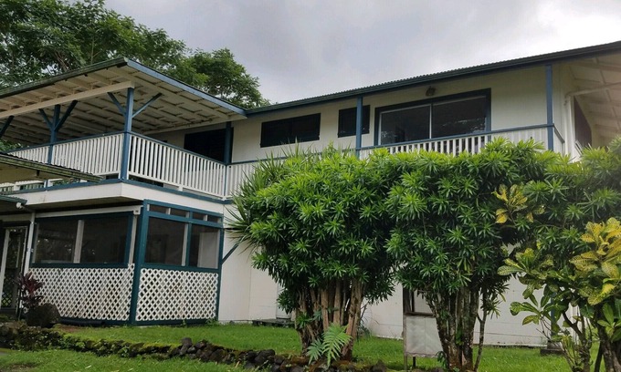 Keaau House | Tropical mini resort home in paradise 1ac yard. Whole home beautifully upgraded