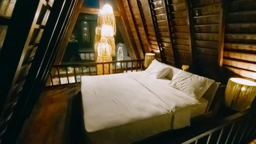 Nyambu Villa | Tropical modern 1 bedroom close to canggu