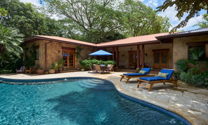 Tamarindo House | TROPICAL PARADISE, DIRECTLY ACROSS FROM THE BEACH IN CENTER OF TAMARINDO