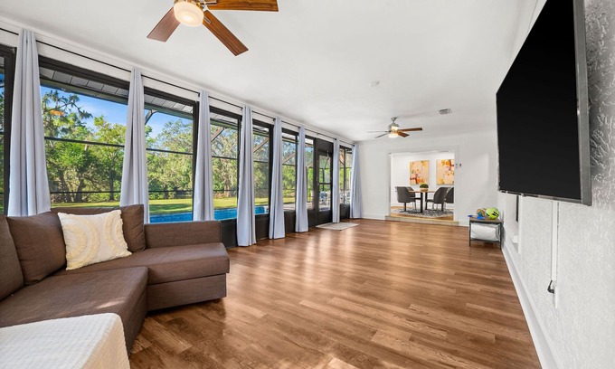 Fruitville House | Tropical Paradise! Family-Friendly Home Near The Beach!