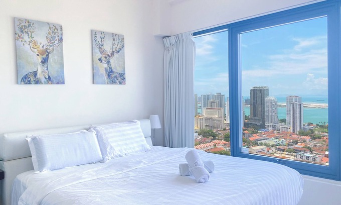 Downtown George Town Apartment | Tropicana 218 Macalister by YueLai Inn
