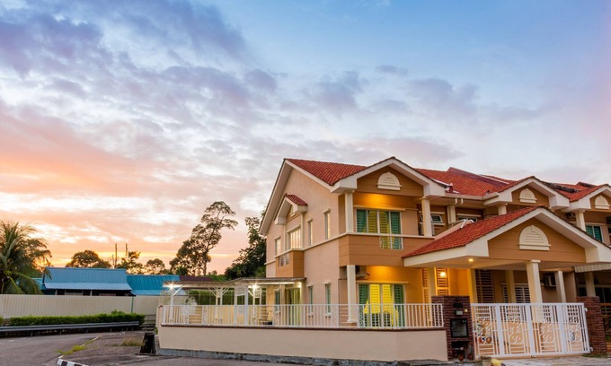 Kampung Sungai Pinang House | Tropikal Natura Lodge by D Imperio Homestay Penang