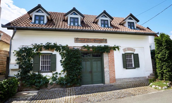 Villany Apartment | Troszt Pince Apartman