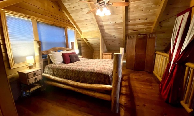 Silt Cabin | Trout Cabin - River Nest Resort