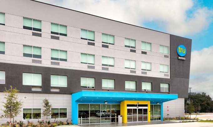 McNeil Hotel | Tru By Hilton Austin Nw Arboretum, Tx