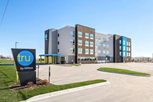 Dixon Hotel | Tru By Hilton Dixon