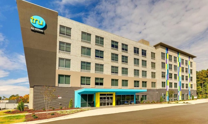 Garner Hotel | Tru By Hilton Raleigh Garner