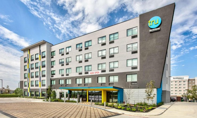 Far North Central Hotel | Tru By Hilton San Antonio At The Rim, Tx