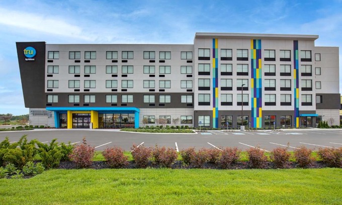Mississauga Hotel | Tru By Hilton Toronto Airport West