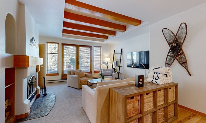 Salt Lake Mountain Resorts Condo | True ski-in/ski-out at Solitude Resort Creekside with view of Apex lift