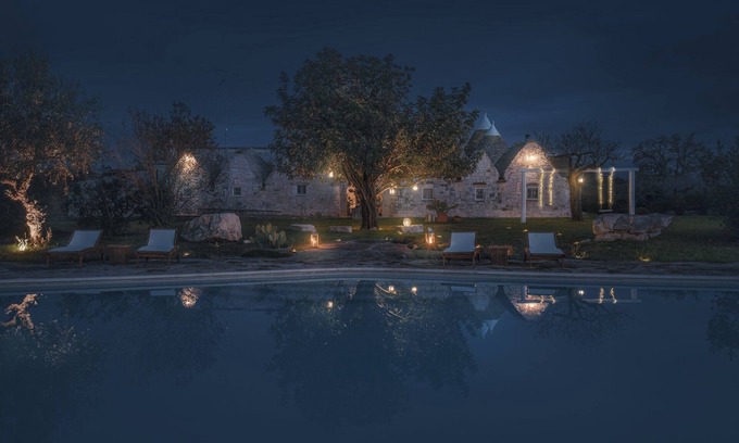 Impalata House | Trulletto with swimming pool in Monopoli