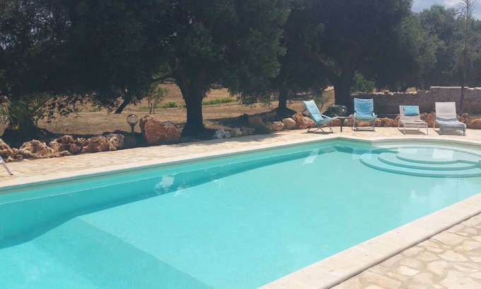 Ostuni House | Trulli Momenti delle Stelle, private 12 m Pool, BBQ, roofed outside Kitchen