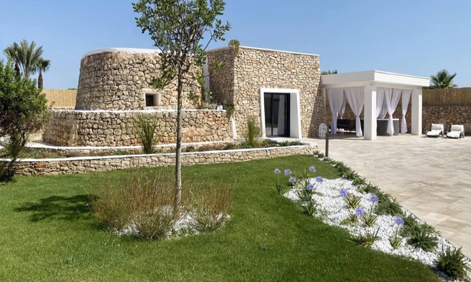 Capilungo House | Trullo in Salento near Punta Pizzo Beach