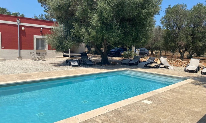 Francavilla Fontana House | Trullo 'L' Estate' with Private Pool, Wi-Fi and Air Conditioning