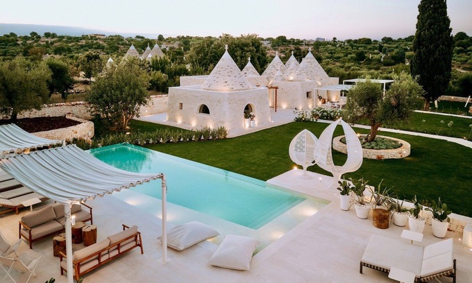 Cisternino Villa | Trullo Tirunno - Five Bedroom Villa, Sleeps 11