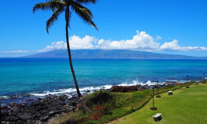 Honokowai Condo | Truly Oceanfront - Rare 3BR - Amazing Sunsets & Awesome Views - SunsetShoresMaui