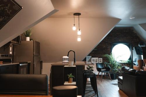 Detroit Apartment | Trumbull 300