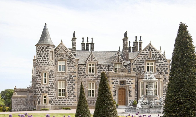 Aberdeen Hotel | Trump Macleod House & Lodge