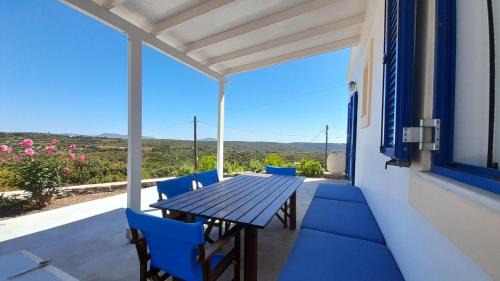 Kithira House | Tsipouras House