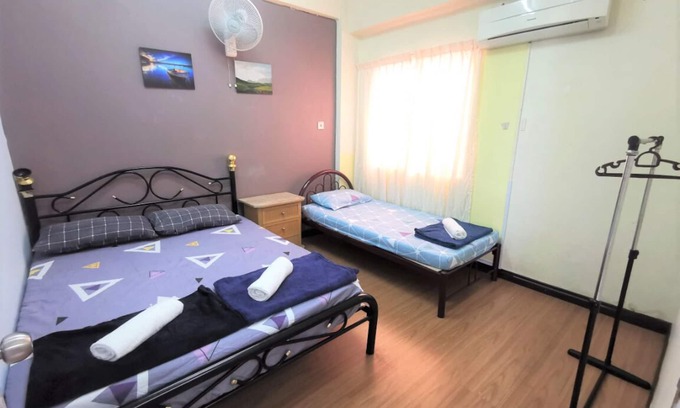 Downtown Kota Kinabalu House | TT #2 Kota Kinabalu Town/2Rooms 7px/Waterfront/Gayastreet/Api-api apt/2hse14pax