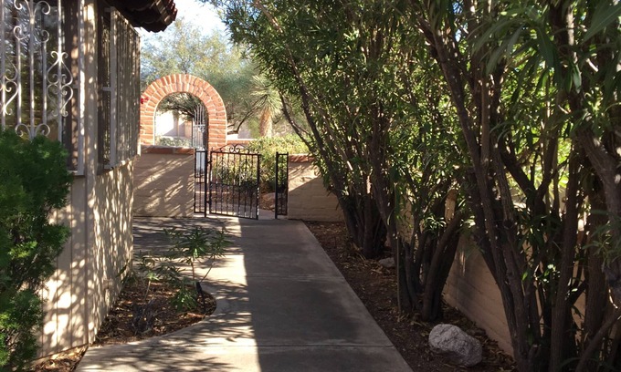 Sunrise Ridge Townhomes House | Tucson, AZ Fairfield Foothills Ridge Townhome nViews City/Mountains Pool heatedn
