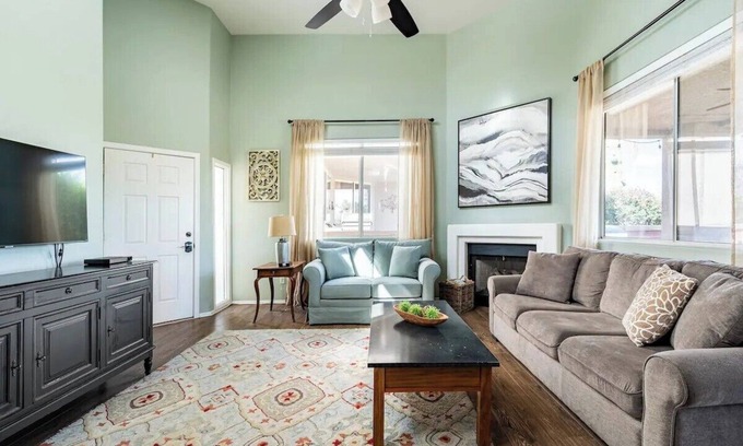 Casas Adobes House | Tucson golf retreat - view of Catalina Mountains, easy access to bike trails