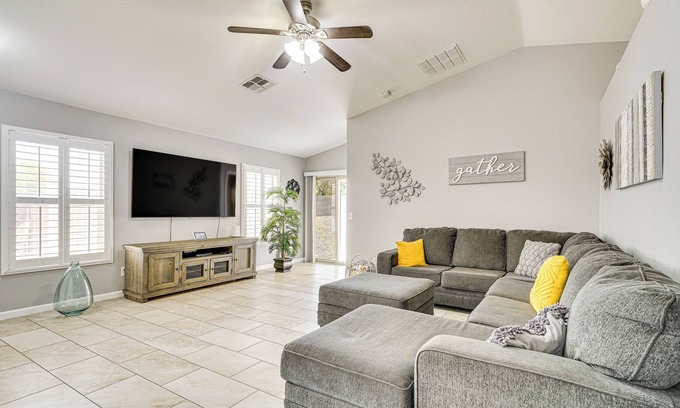Cortaro House | Tucson Home w/Patio, Grill & Mountain Views!