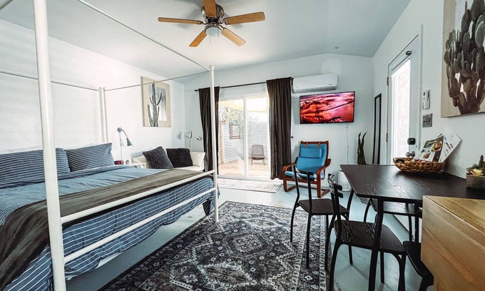 Swan Way Park House | Tucson's Midtown Studio- The Santa Rosa Casita