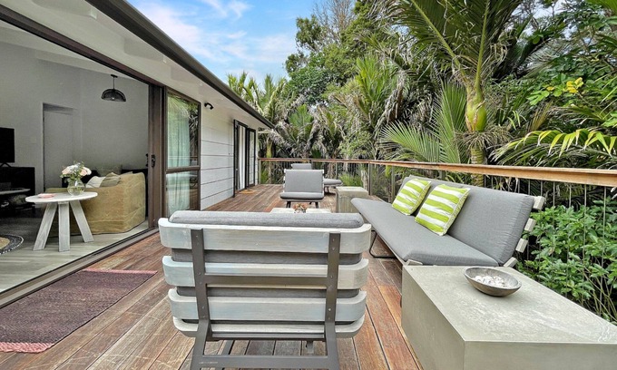 Onetangi House | Tui Cottage | Stay Waiheke