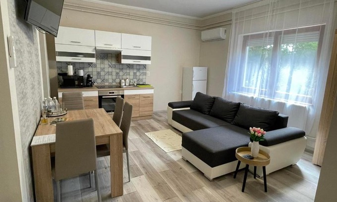 Mako Apartment | Tulipán Apartman