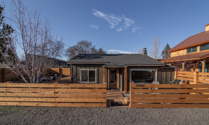 Tumalo House | Tumalo House