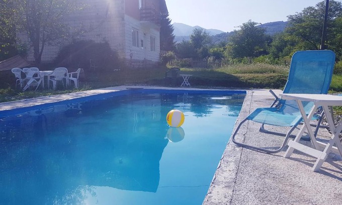 Popov Most House | Turistički kompleks - MONTANA