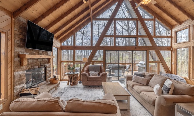 Wright City Ski Chalet | Turrach Ridge Escape by Innsbrook Vacations!