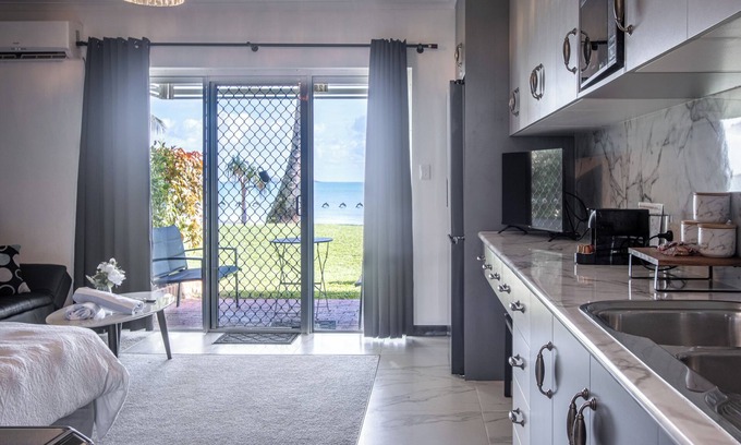 Mackay Regional Apartment | Turtle Beach