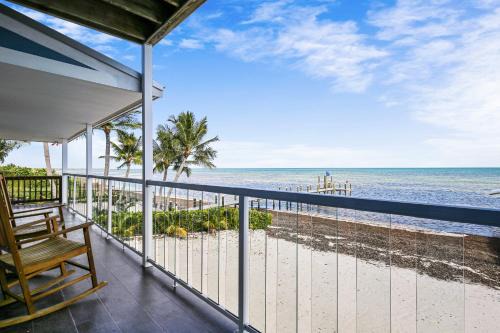 Layton House | Turtle Beach Retreat