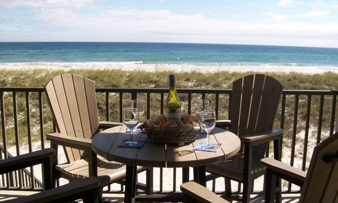 Navarre Beach House | Turtle's Nest-Gulf Front Home w/Gorgeous Furnishings. Sleeps 10