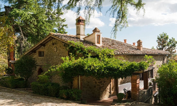 Gaiole in Chianti Apartment | Tuscan apt. magnificent panorama, pure nature, relaxation, private pool, WiFi