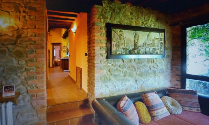 Moncioni Villa | Tuscan farmhouse at the gates of Chianti