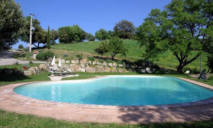 Seggiano House | Tuscan Scenic View Stay