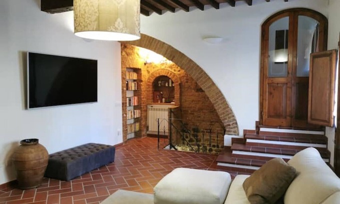 Porrona Apartment | Tuscany, Elegant apartment in an ancient village