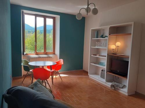 Pontremoli Apartment | Tuscany, Pontremoli, Italy Swallows Court Lovely home sleeps 2 to 4 people