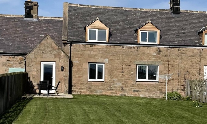 Old Bewick House | Tweed Cottage 4 Fenton Hill