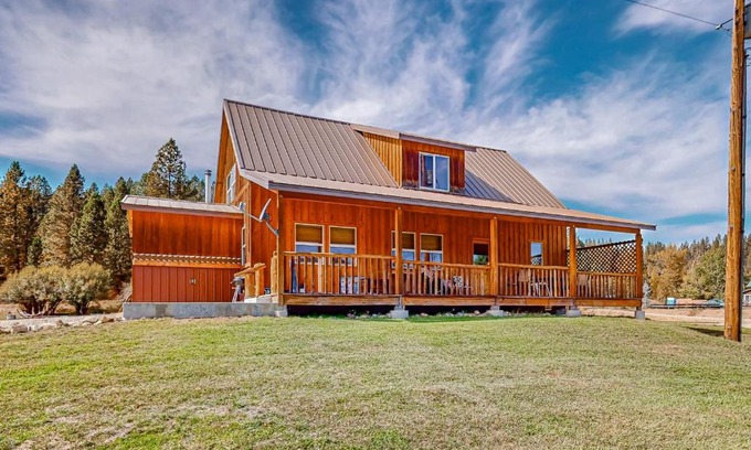 Garden Valley House | Twin Feathers Cabin
