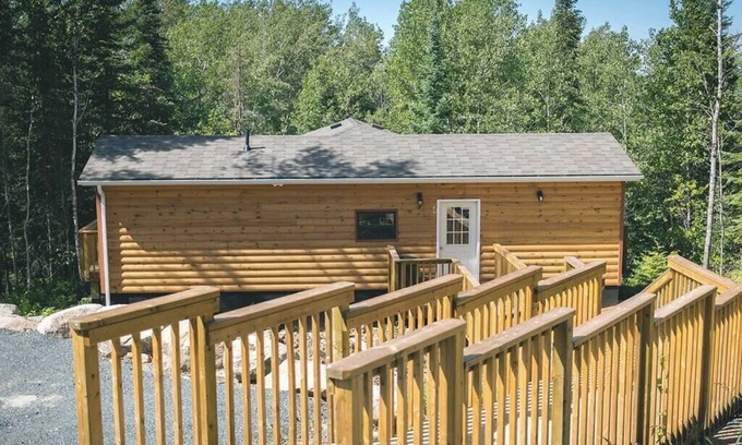 Kenora Cabin | Twin Otter Cabin - Lakewood Park Cabins
