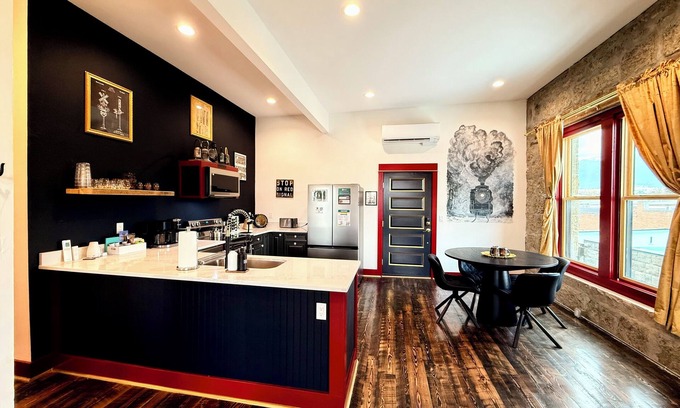 Enterprise Condo | Twin Peaks is part of the Litch Hotel: fully equipped,Luxury vacation rental condos