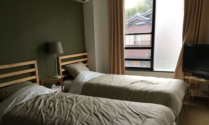 Tanabe Apartment | Twin room / Tanabe Wakayama