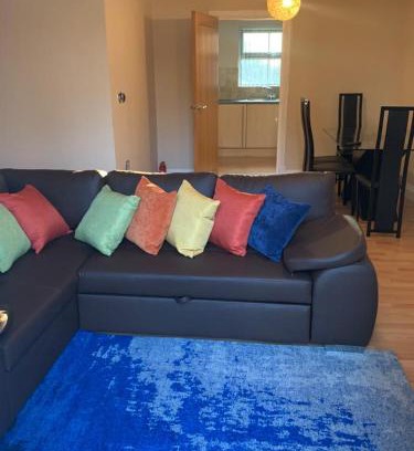 Southend-on-Sea Apartment | Two Bed Flat By The Beach No Parties No Events
